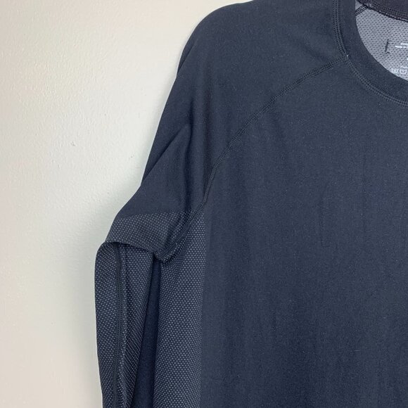 Fabletics Black Long Sleeve Compression Shirt Size Medium - Picture 2 of 6